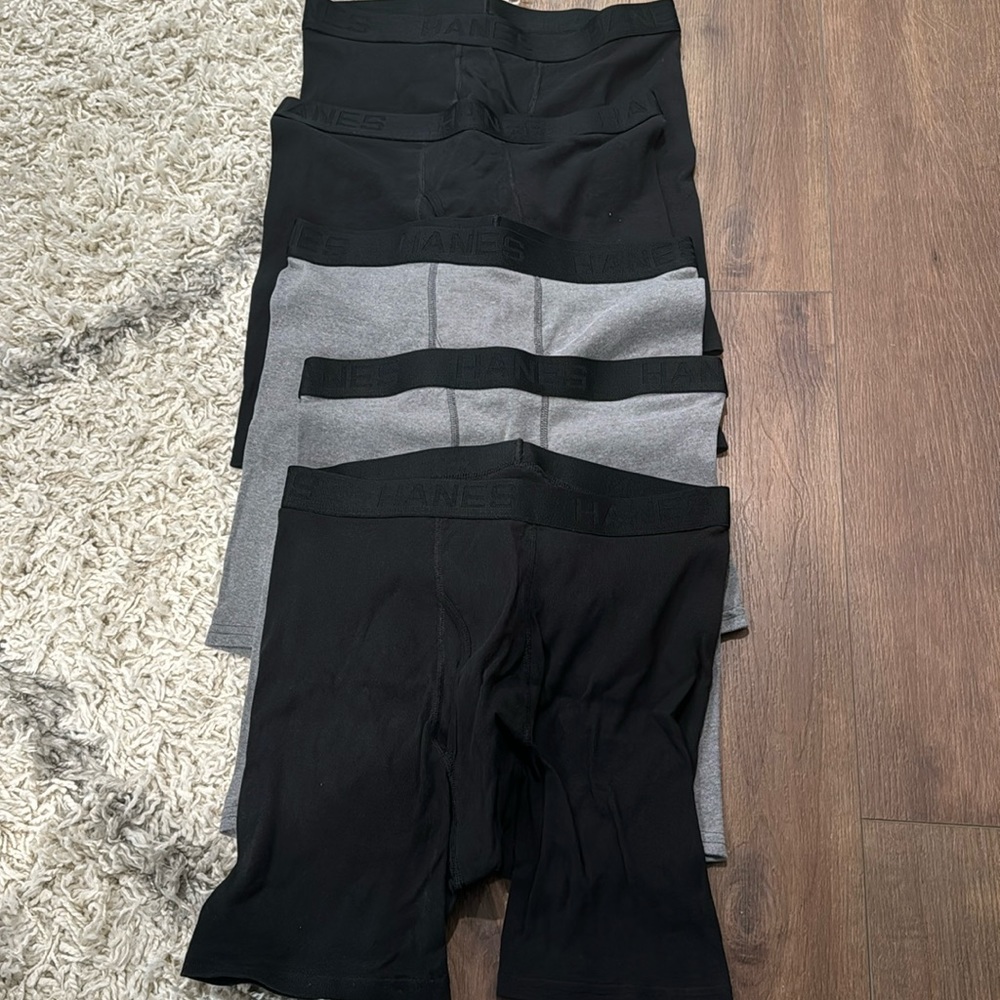 Hanes boxer briefs - new